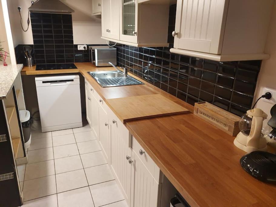 Ecully, Appartement Au Calme De 50M². Zewnętrze zdjęcie